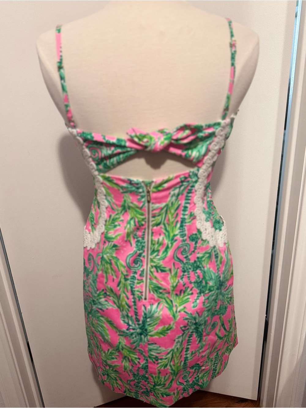 Lilly Pulitzer Pink Tropical Print Mini Dress with White Lace Trim - Picture 3 of 4
